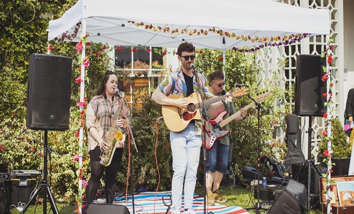 Live Music with great vibes | Image Credit: Heather Birnie
